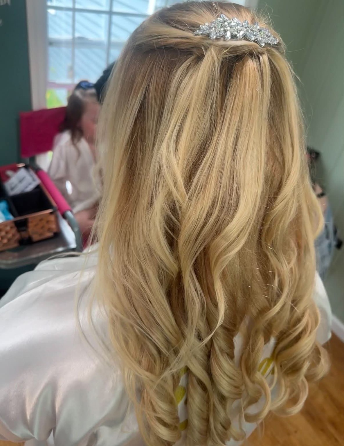 Jeweled half-up blonde waves